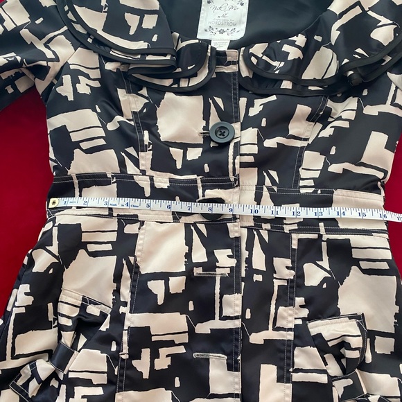 Nick & Mo black / white ruffle rain coat size M - Picture 5 of 11